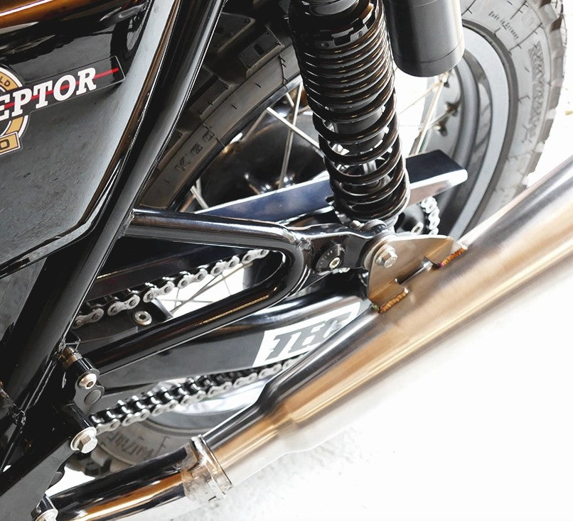 Chain Guard Black CNC - Royal Enfield 650
