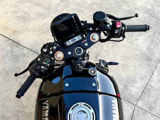 W34AY.003, Clip On, Clip On Handlebar, yamaha, Yamaha XSR900, XSR900 2022, Cafe Racer. Custom, Bars, Top Clamp